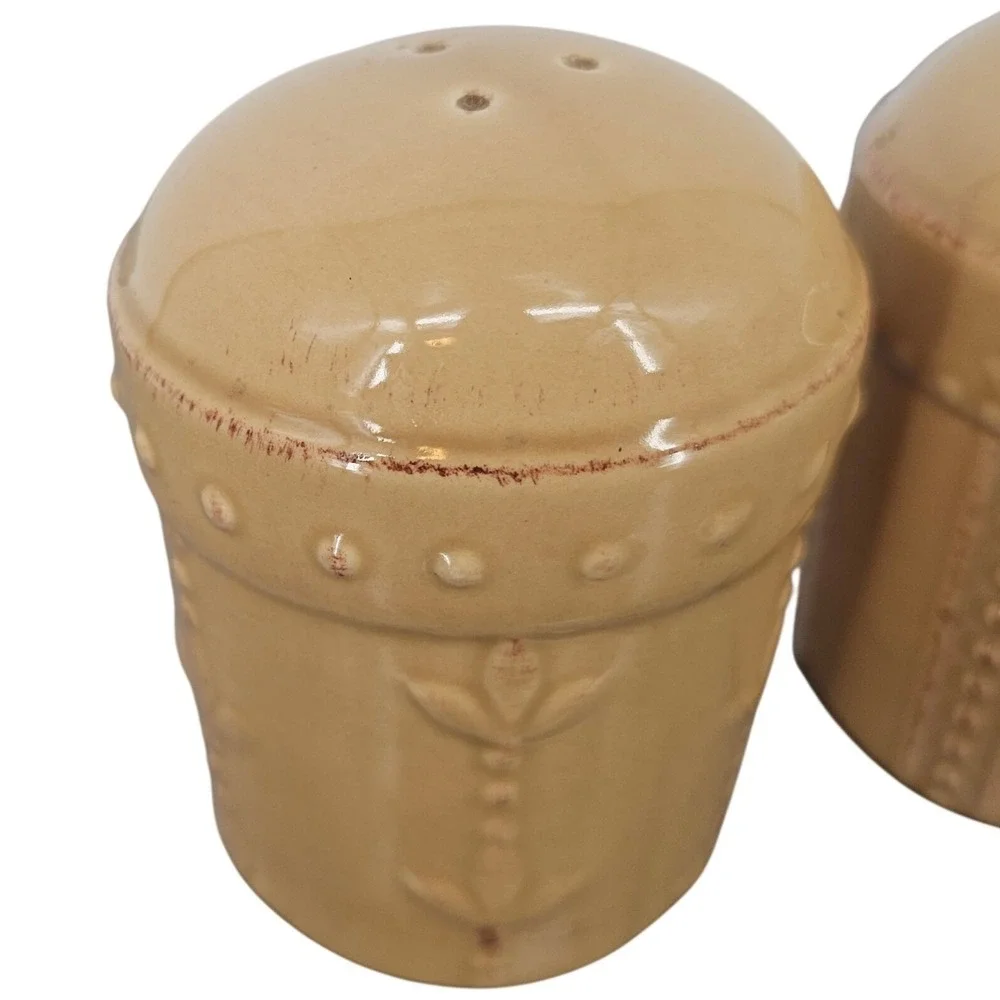 Signature‎ Ceramic Salt Pepper Shakers Rustic Farmhouse Kitchen Decor 2001 Olive